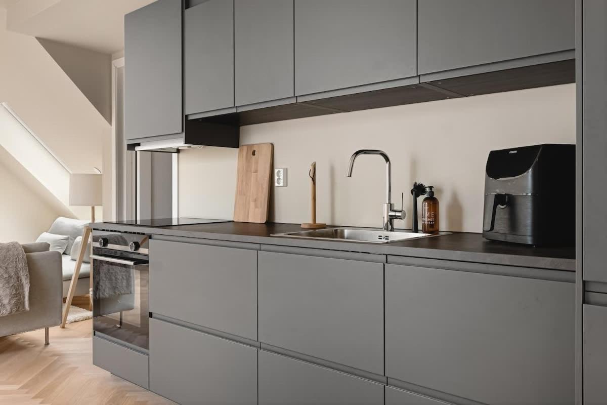 Dinbnb Apartments I Mid-City Luxury With Mini Balcony And Smart Tv & Sound System Bergen Eksteriør bilde